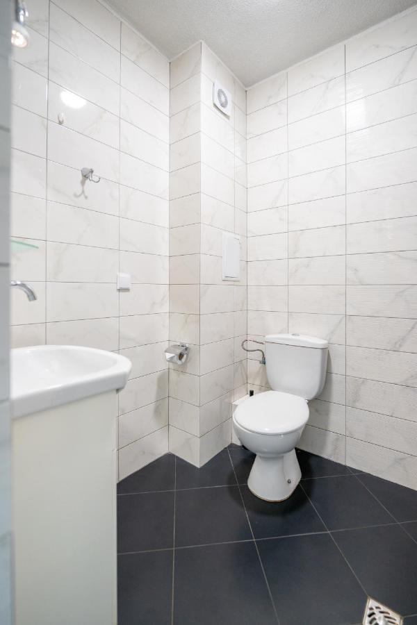 Cozy Little Apartment In Studentski Grad Sofia Exterior photo
